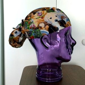 Hair cap with all over puppy print.